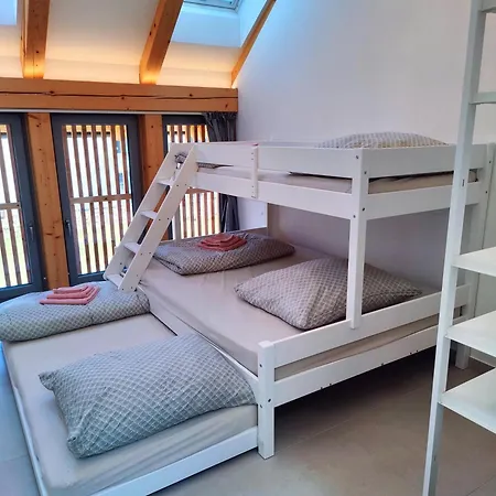 Apartment Pod Dubem *