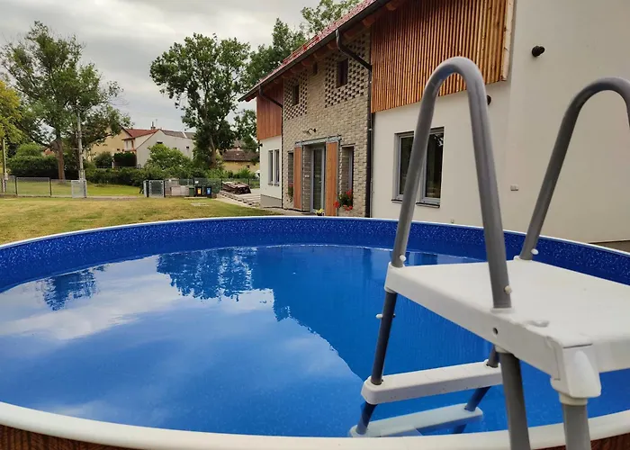 公寓 Pod Dubem Vesela